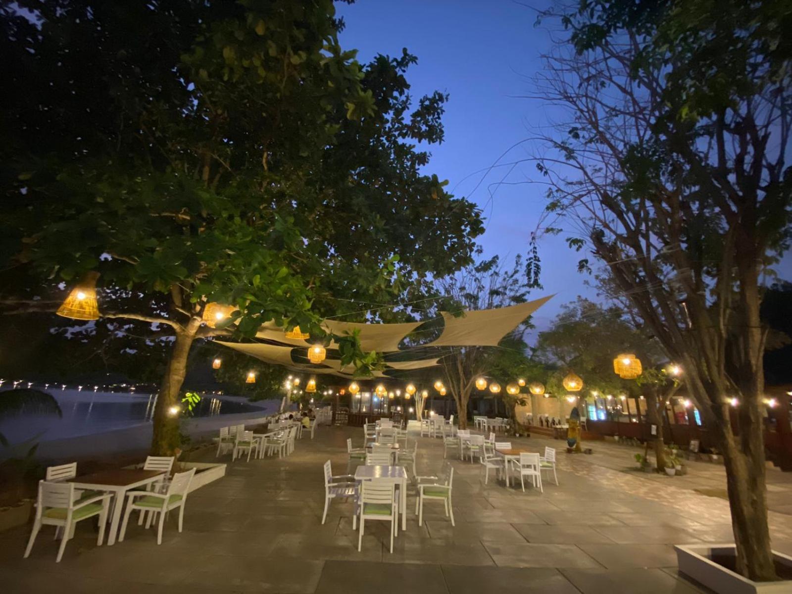 Sylvia Hotel & Resort Komodo Labuan Bajo Kültér fotó
